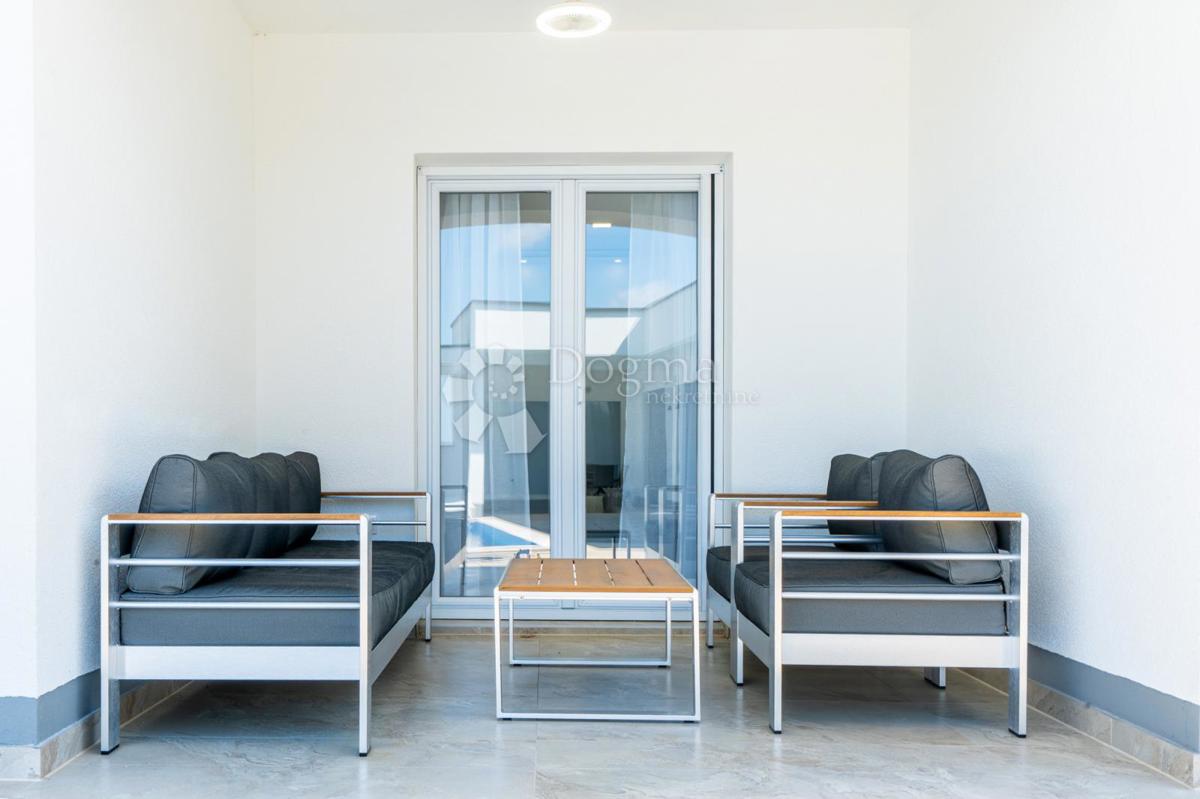 Hiša Jadranovo, Crikvenica, 250m2