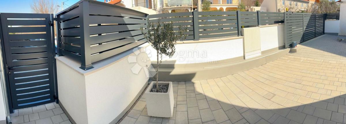 Hiša Jadranovo, Crikvenica, 250m2
