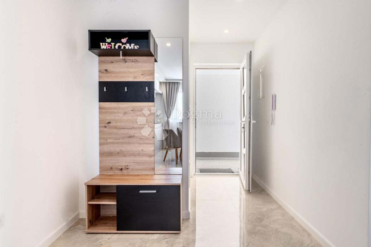Hiša Jadranovo, Crikvenica, 250m2