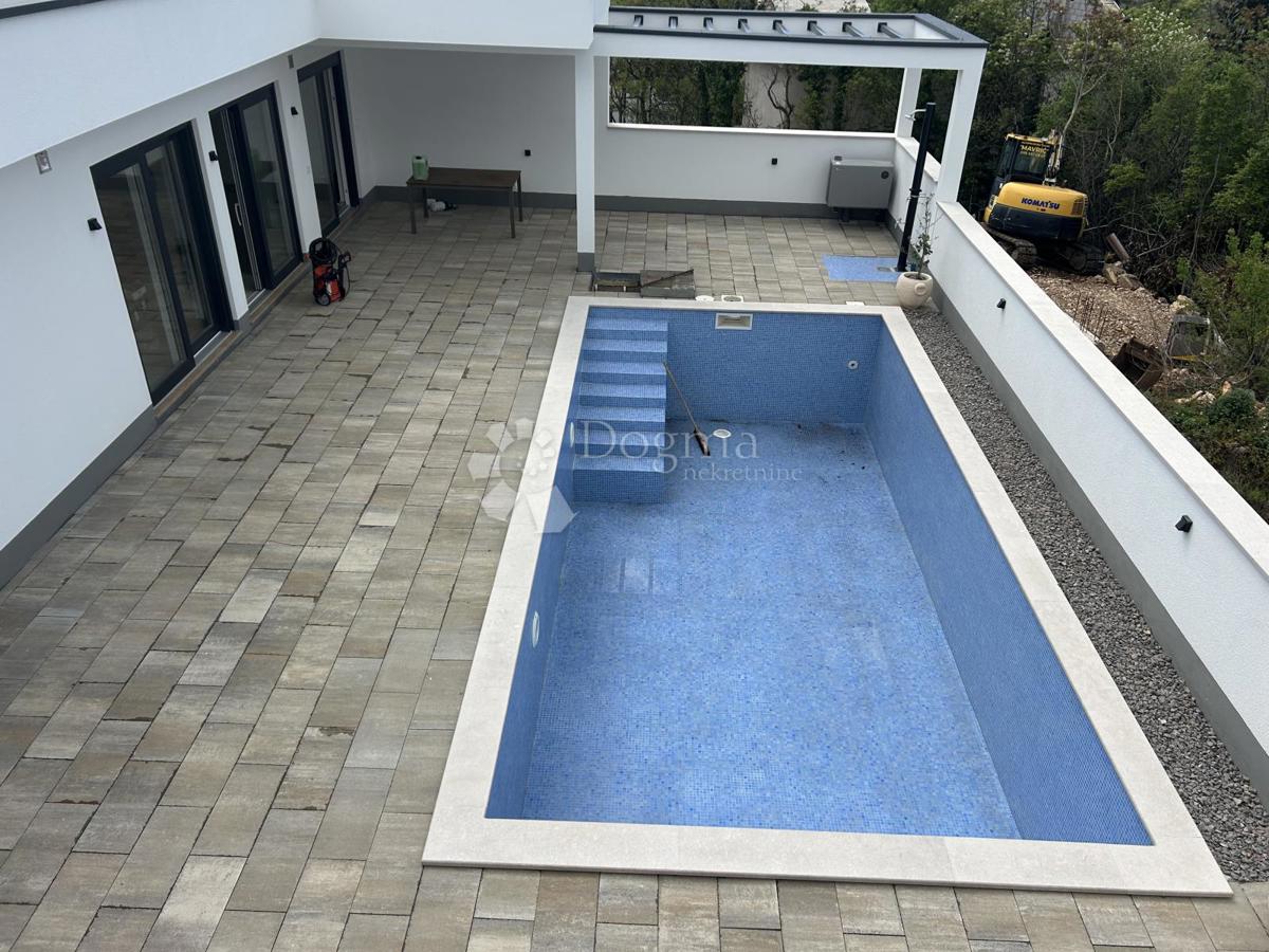Hiša Jadranovo, Crikvenica, 250m2