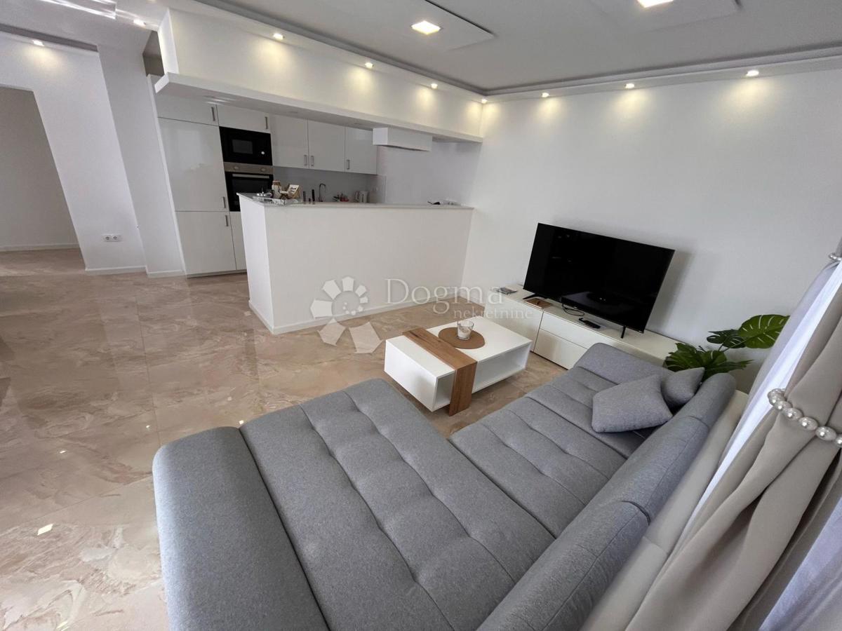 Hiša Jadranovo, Crikvenica, 250m2