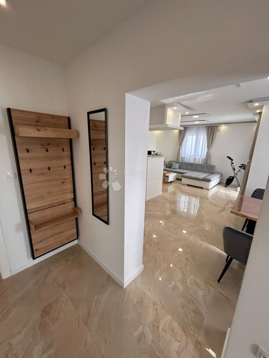 Hiša Jadranovo, Crikvenica, 250m2