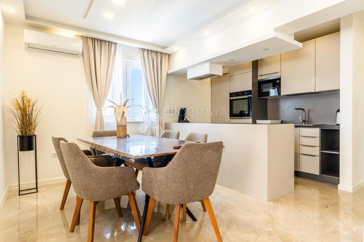Hiša Jadranovo, Crikvenica, 250m2