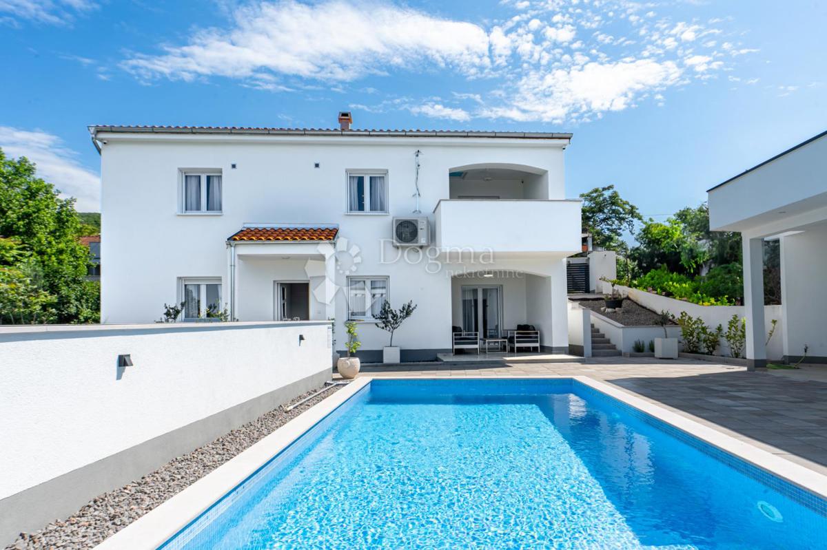 Hiša Jadranovo, Crikvenica, 250m2