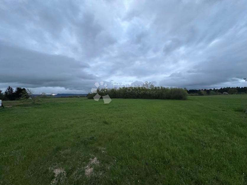 Zazidljivo zemljišče Centar, Gospić, 2.043m2