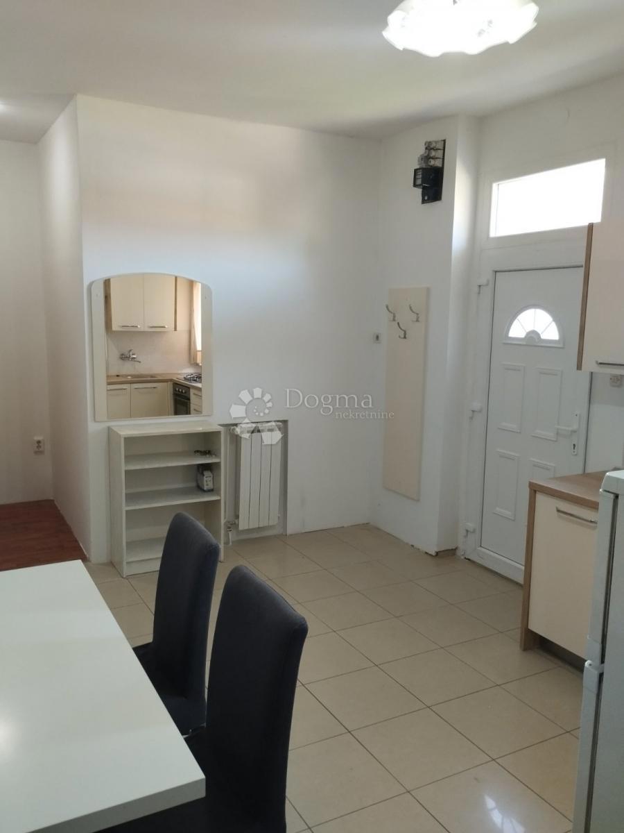 Hiša Centar, Bjelovar, 68m2
