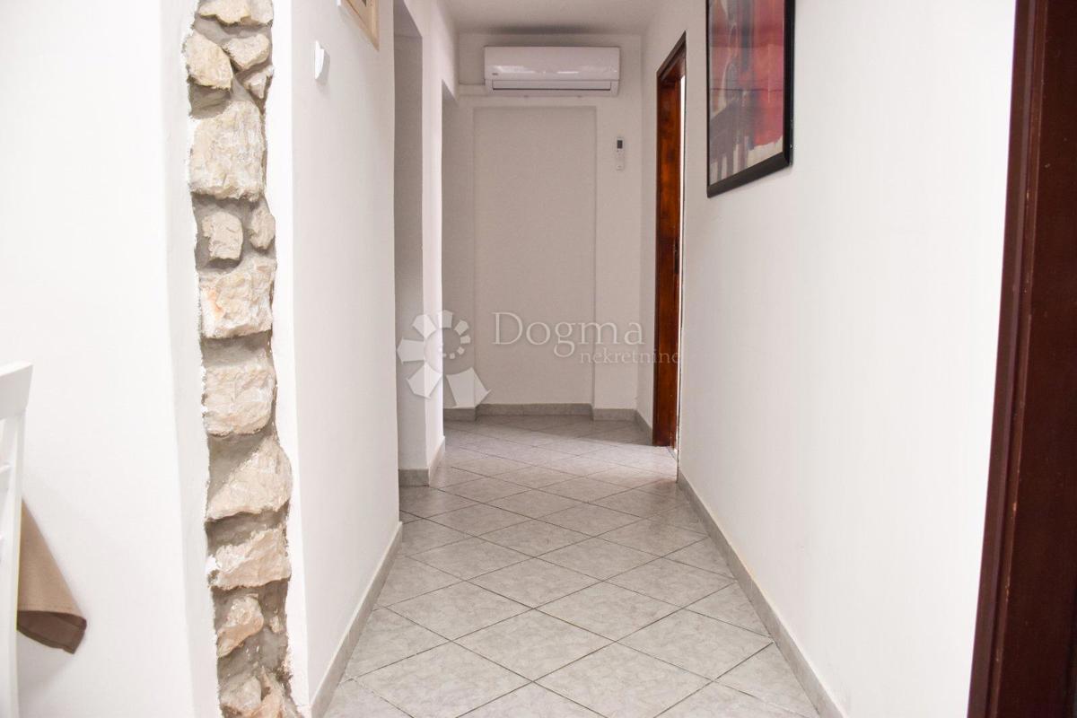 2 apartmaja 34 m2 + 60 m2, 600 m od morja