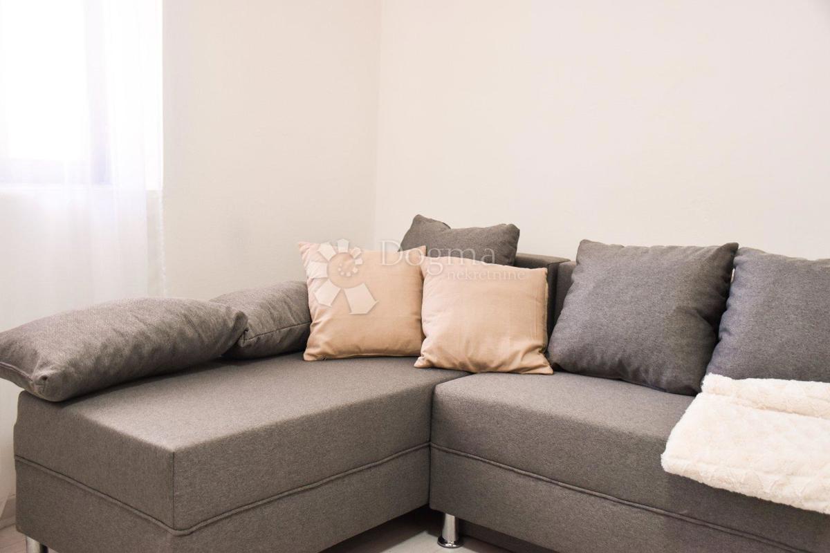 2 apartmaja 34 m2 + 60 m2, 600 m od morja