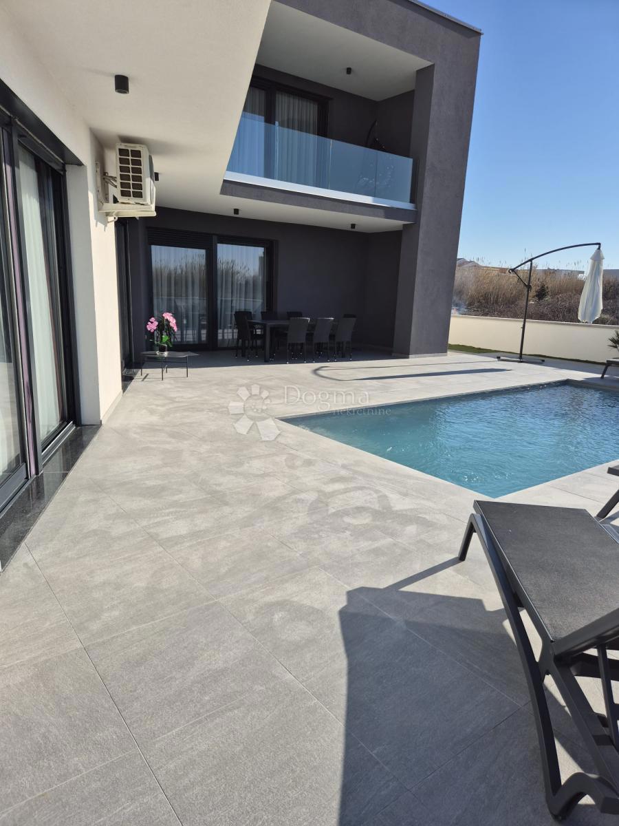 Hiša Privlaka, 150m2