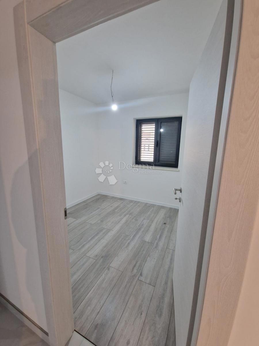 Hiša Meterize, Šibenik, 353m2