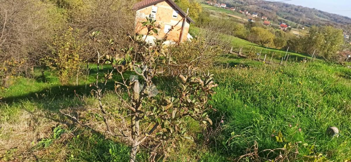 Zazidljivo zemljišče Cerovac Vukmanićki, Karlovac - Okolica, 1.643m2