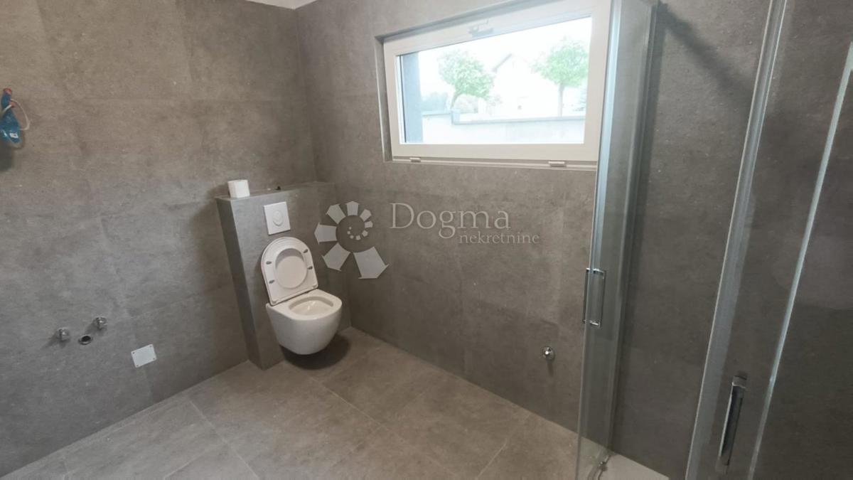 Poslovni prostor Dugo Selo - Centar, Dugo Selo, 62,62m2