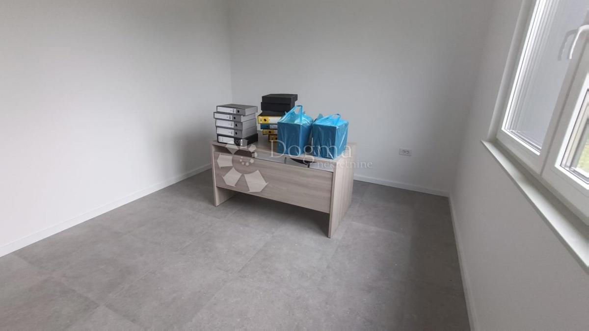 Poslovni prostor Dugo Selo - Centar, Dugo Selo, 62,62m2