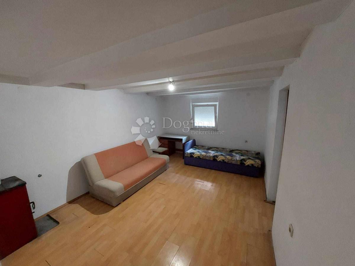 Stanovanje Banija, Karlovac, 60m2