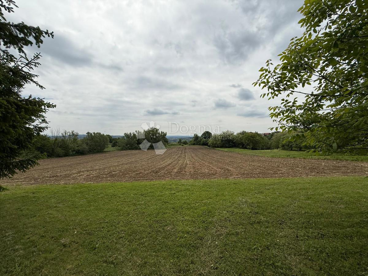 Zazidljivo zemljišče Kalnik, 6.208m2