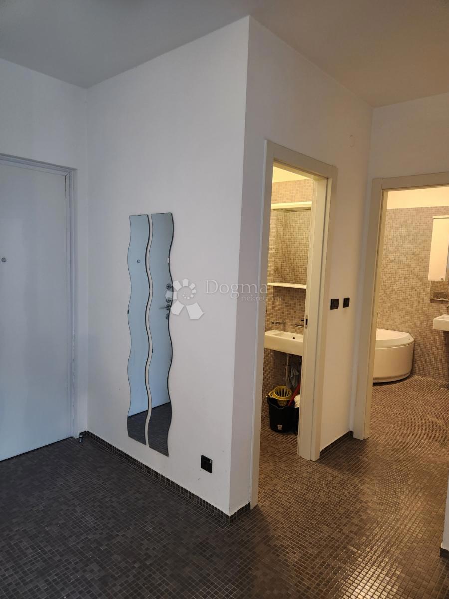 Stanovanje Centar, Rijeka, 57m2