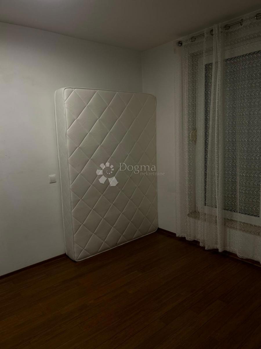 Stanovanje 46,98 m2 z garažnim parkirnim mestom - Brda, Split