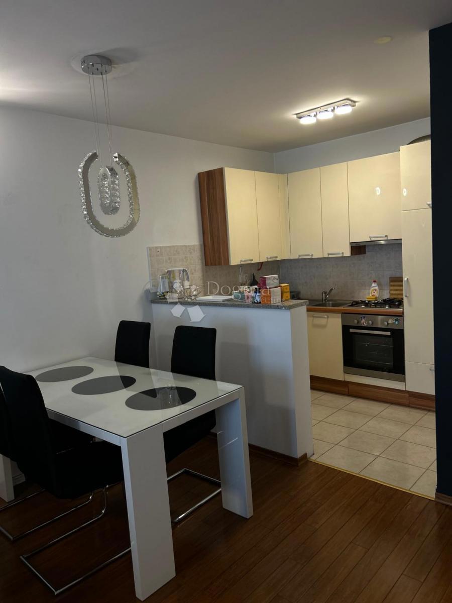 Stanovanje 46,98 m2 z garažnim parkirnim mestom - Brda, Split