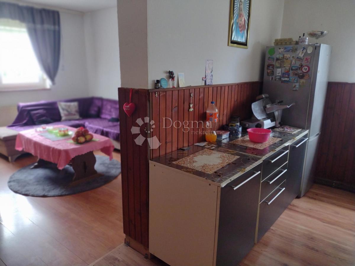 Hiša Šatornja, Glina, 130m2