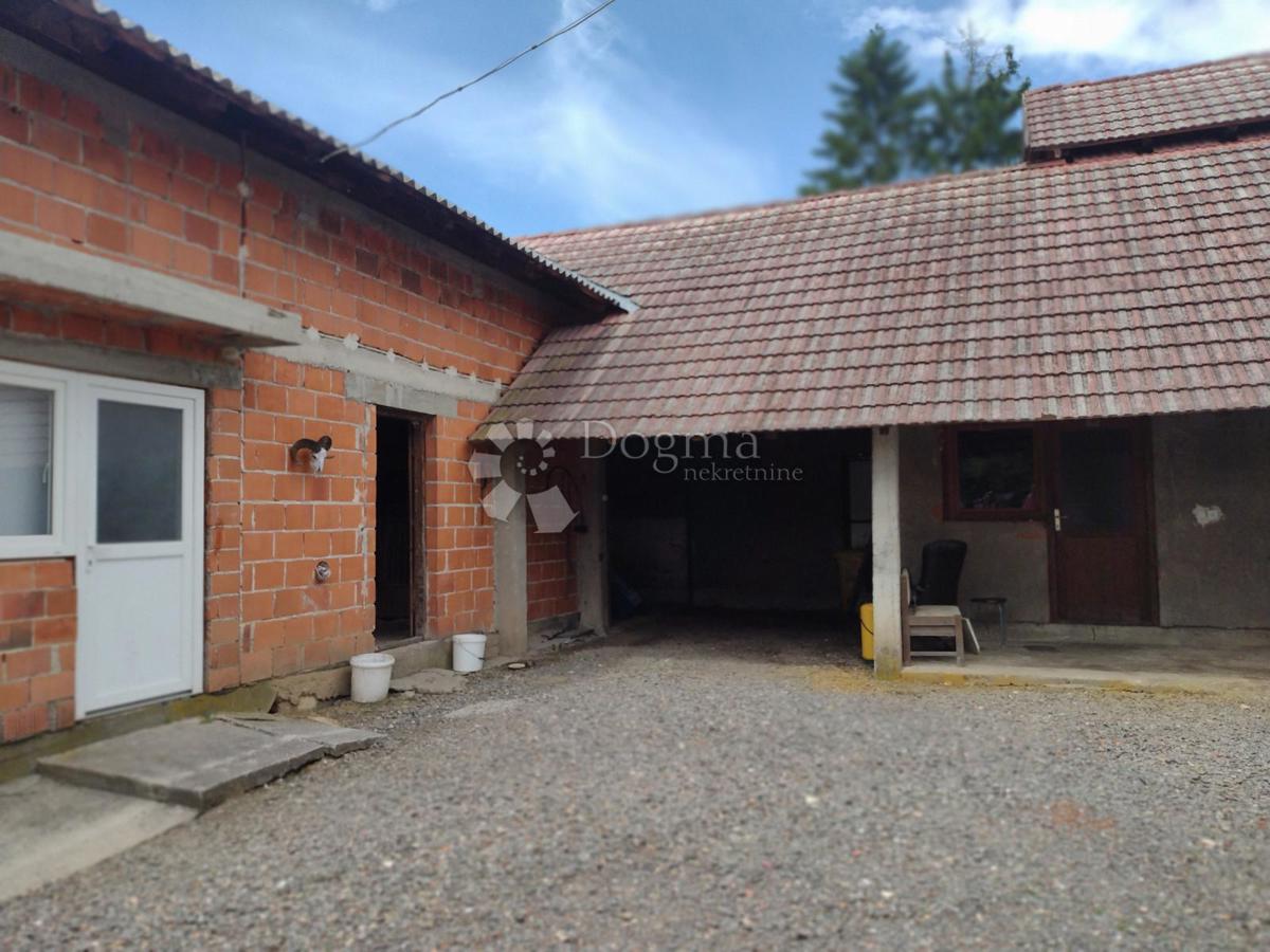 Hiša Šatornja, Glina, 130m2