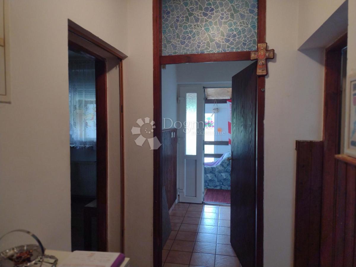 Hiša Šatornja, Glina, 130m2
