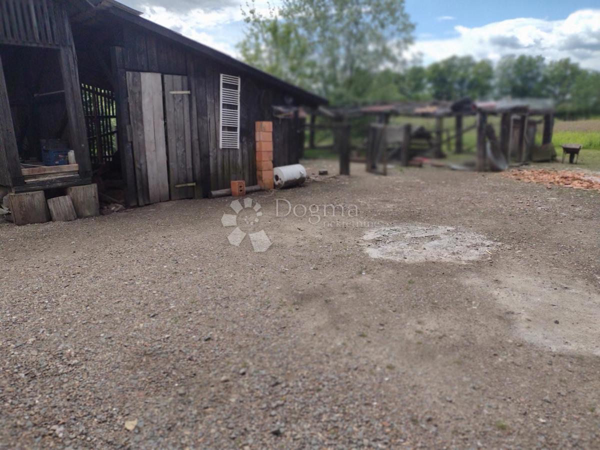 Hiša Šatornja, Glina, 130m2