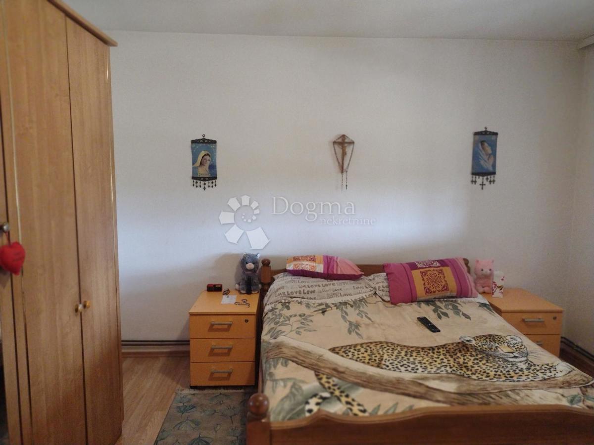Hiša Šatornja, Glina, 130m2