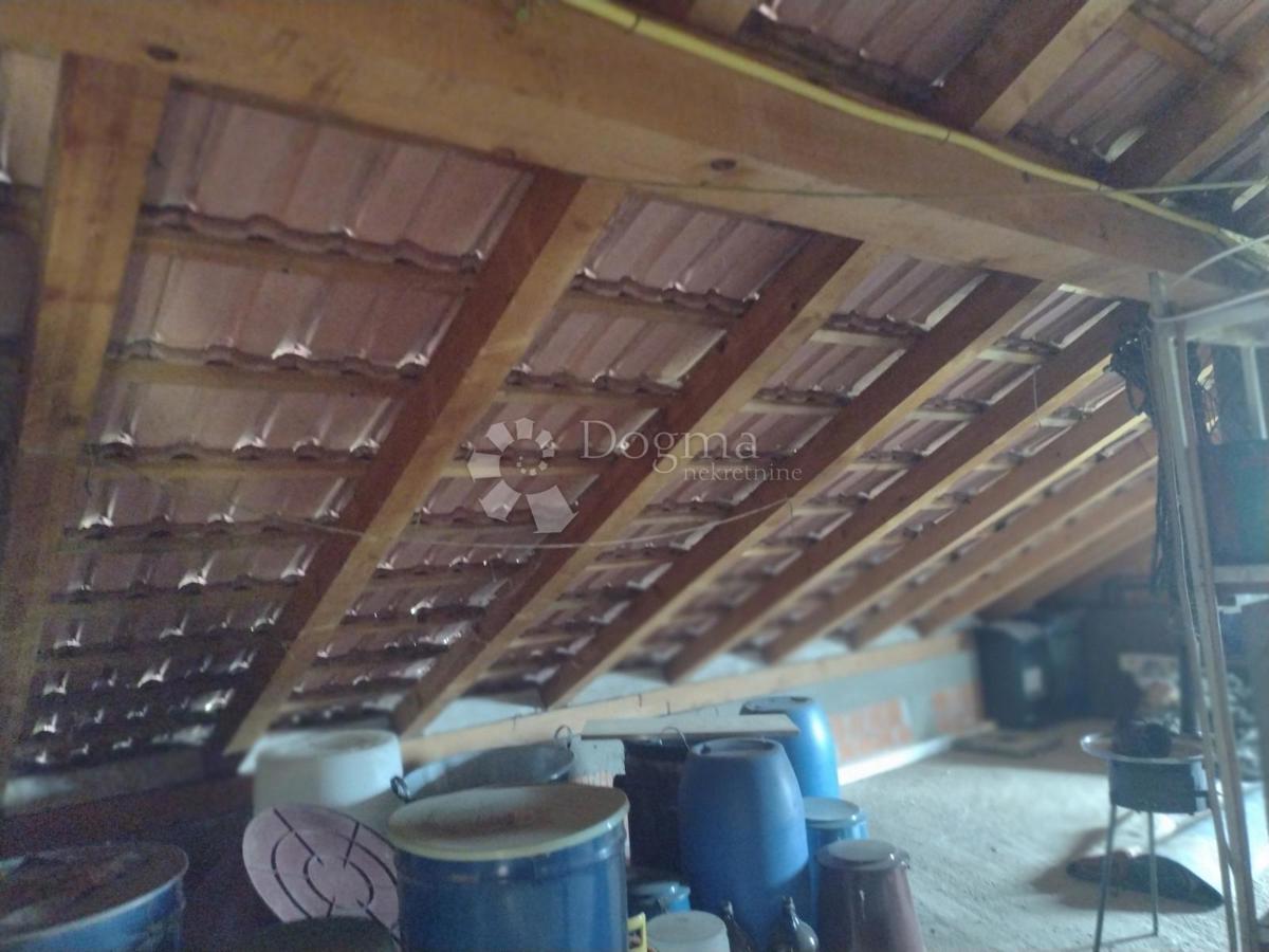 Hiša Šatornja, Glina, 130m2