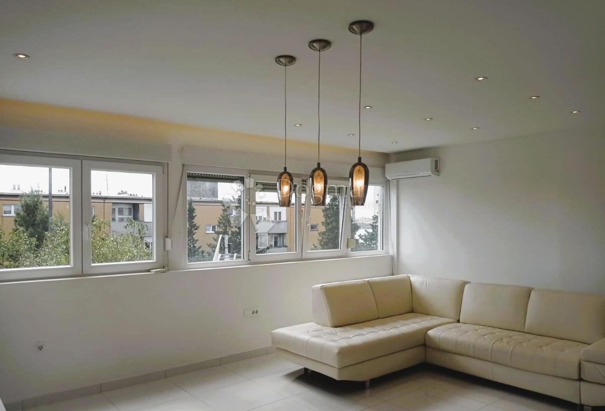 Stanovanje Baldekin, Šibenik, 62m2