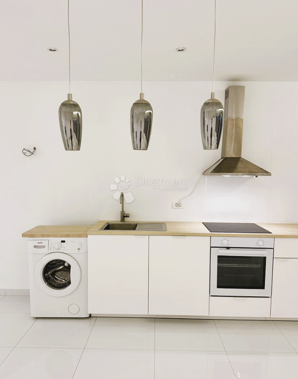 Stanovanje Baldekin, Šibenik, 62m2