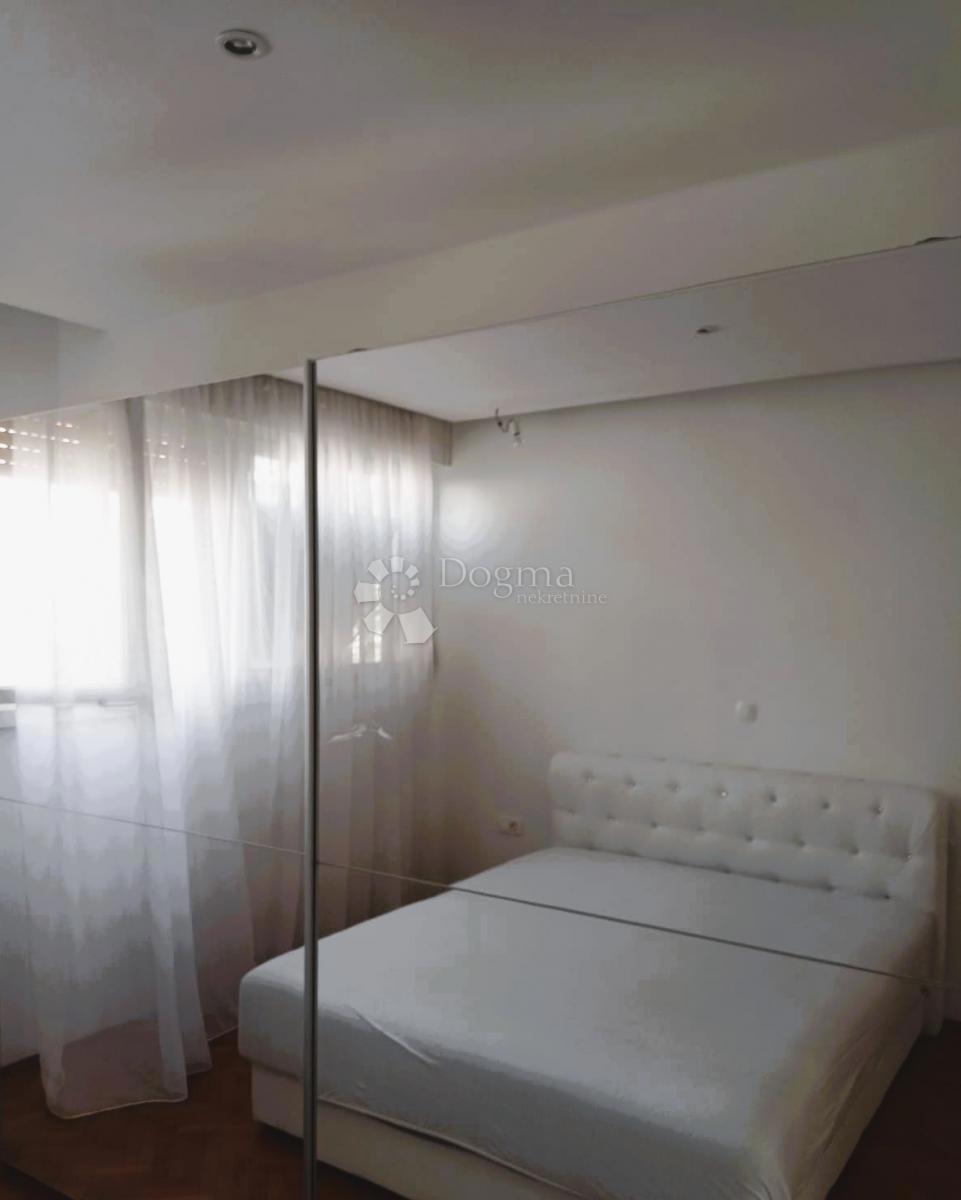 Stanovanje Baldekin, Šibenik, 62m2