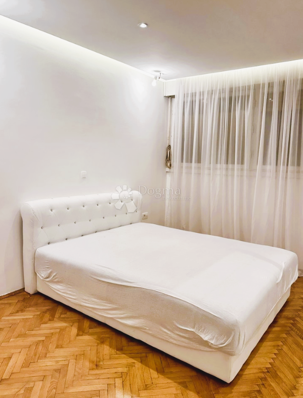Stanovanje Baldekin, Šibenik, 62m2
