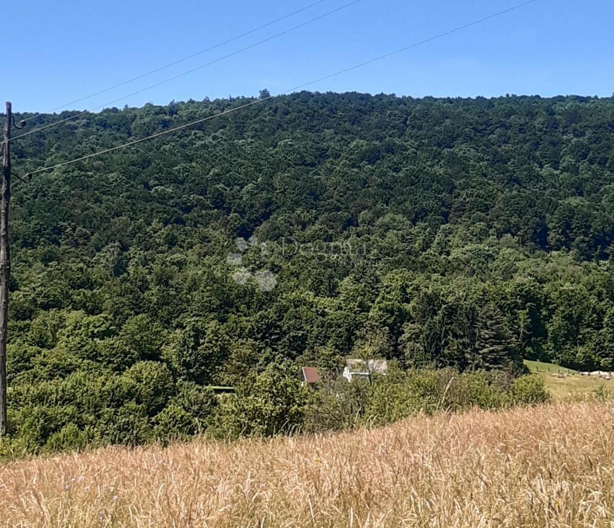 Kmetijsko zemljišče Ogulin, 1.570m2