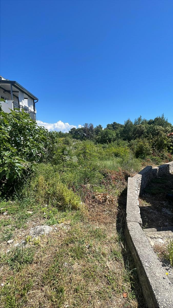 Zazidljivo zemljišče Tribunj, 3.775m2
