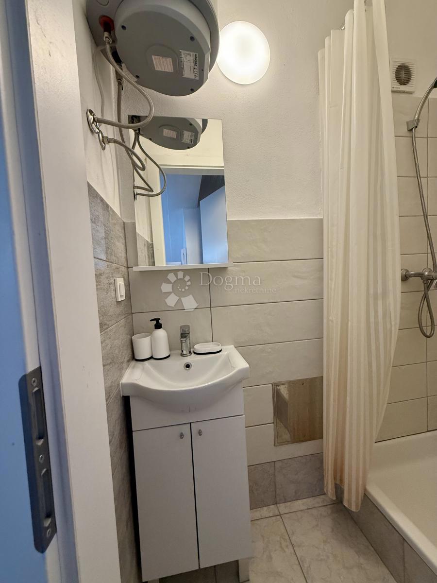 Stanovanje Centar, Rijeka, 23m2