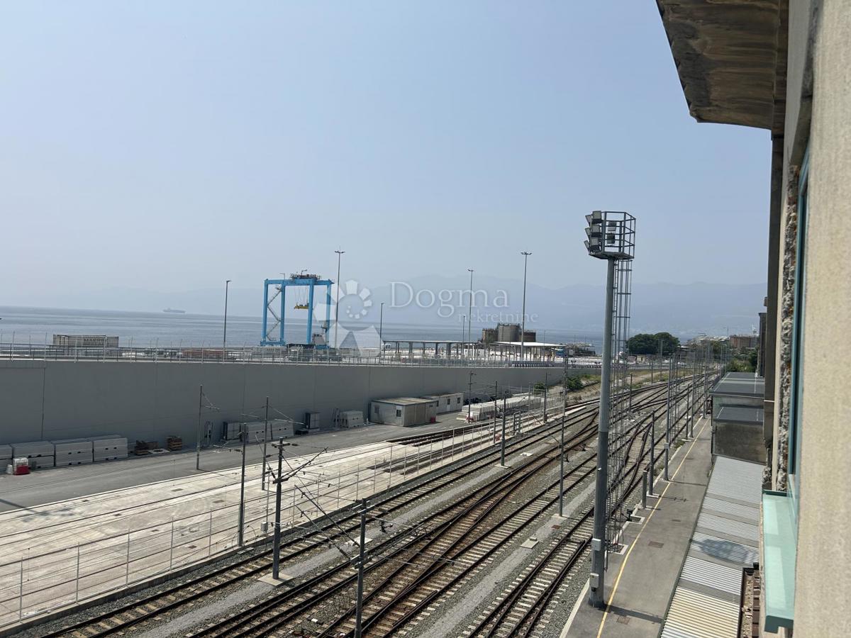 Poslovni prostor Mlaka, Rijeka, 800m2