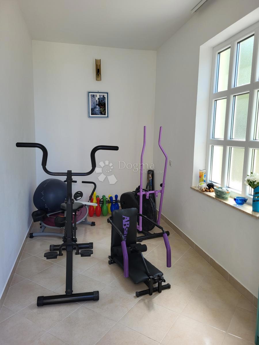 Hiša Klenovica, Novi Vinodolski, 150m2