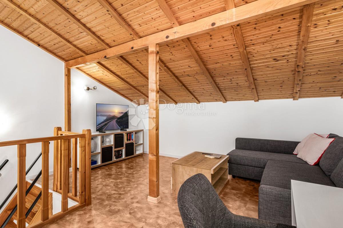 Hiša Pomer, Medulin, 460m2