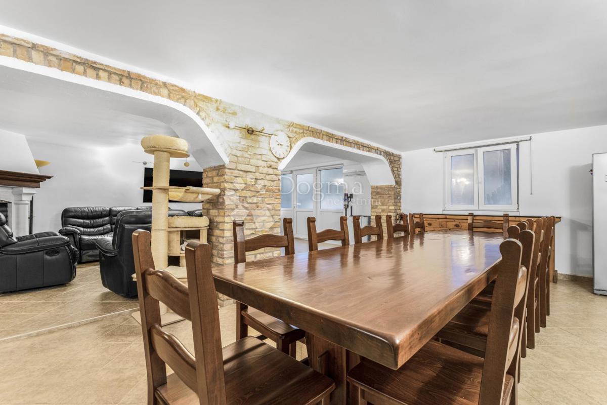 Hiša Pomer, Medulin, 460m2