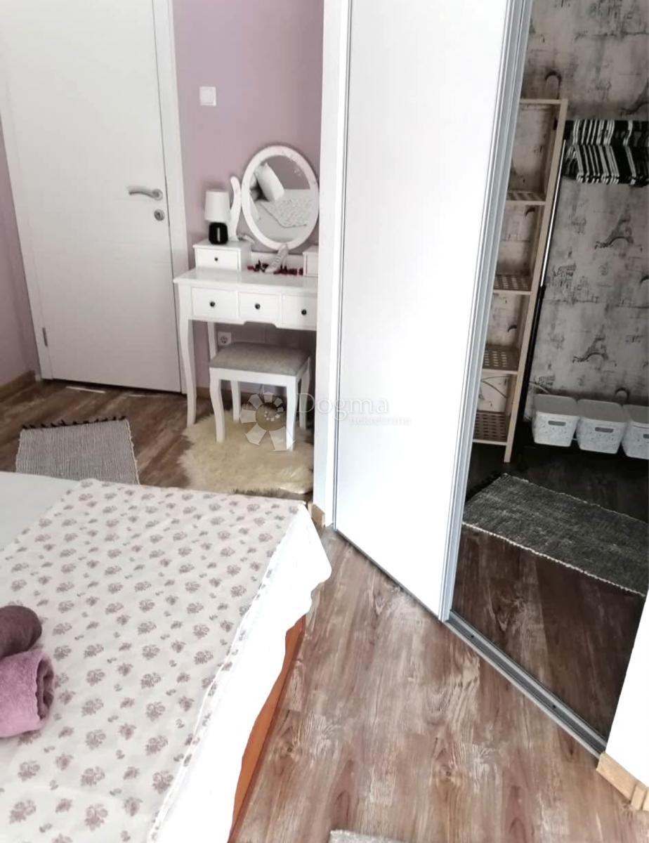 Stanovanje Baldekin, Šibenik, 65m2