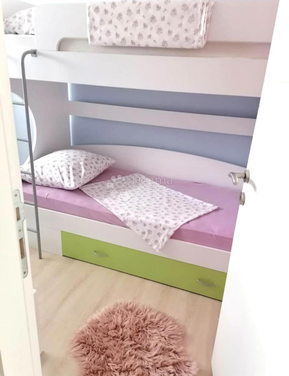 Stanovanje Baldekin, Šibenik, 65m2