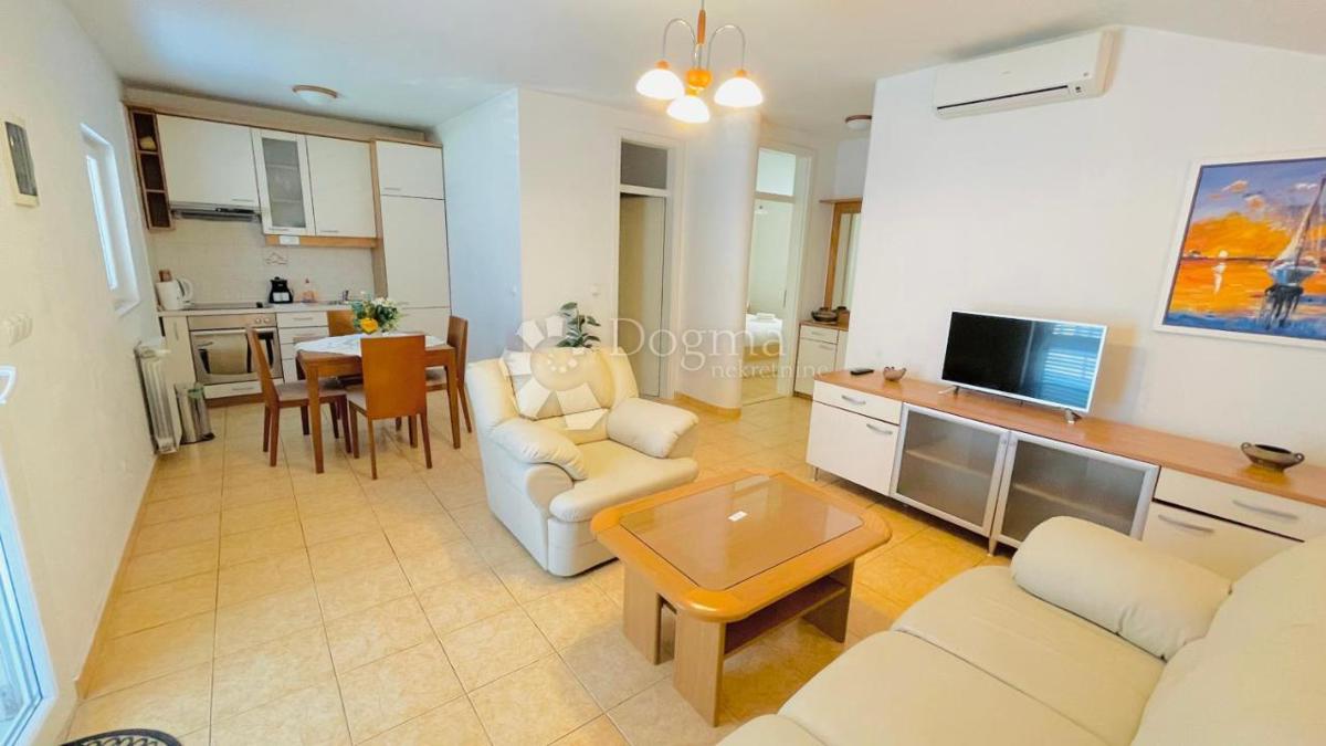 Hiša Brodarica, Zadar, 560m2