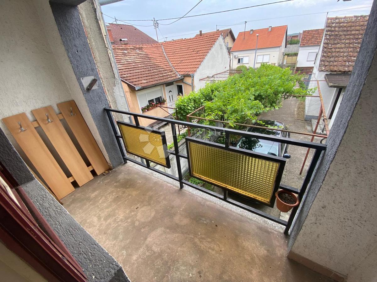 Hiša Budainka, Slavonski Brod, 450m2
