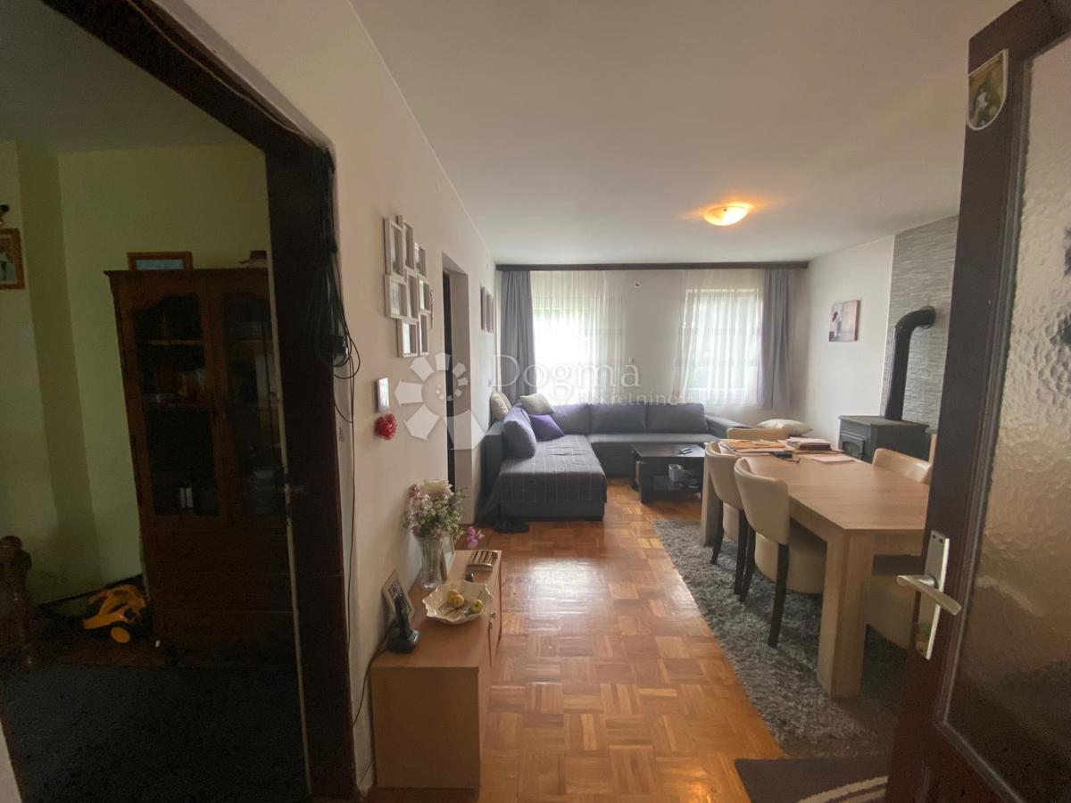 Hiša Budainka, Slavonski Brod, 450m2