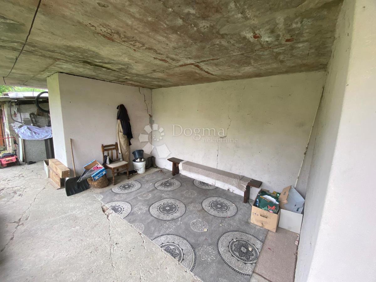 Hiša Budainka, Slavonski Brod, 450m2