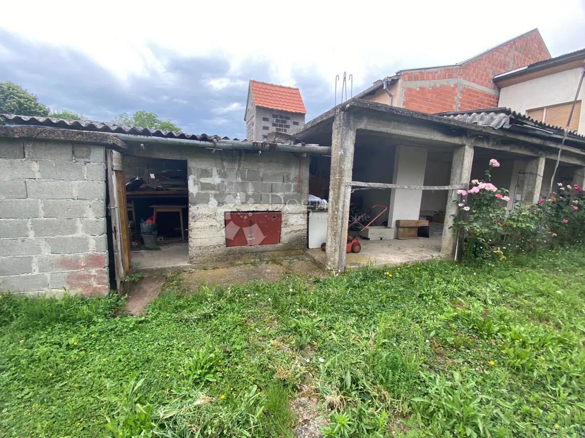 Hiša Budainka, Slavonski Brod, 450m2