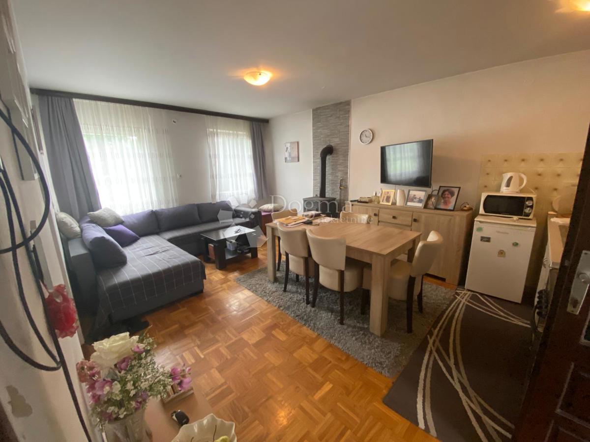 Hiša Budainka, Slavonski Brod, 450m2