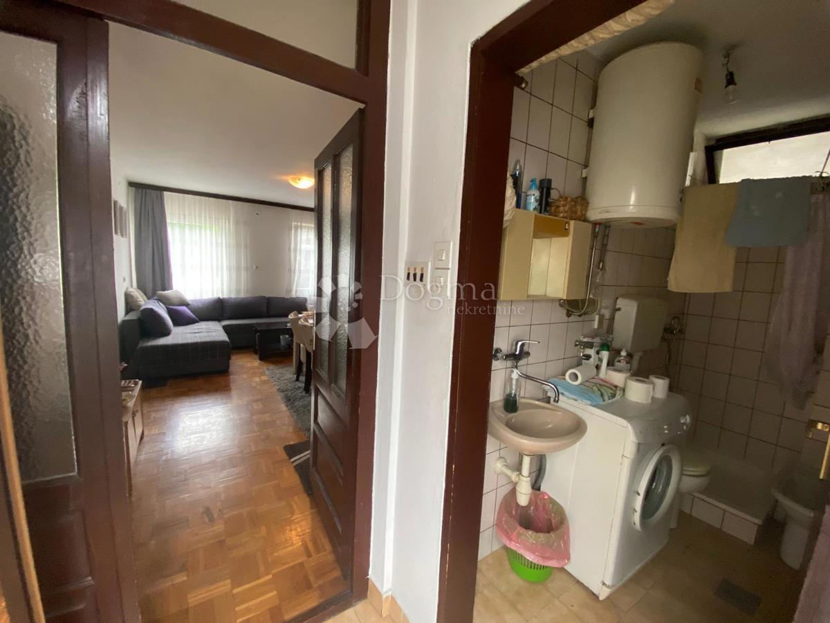 Hiša Budainka, Slavonski Brod, 450m2