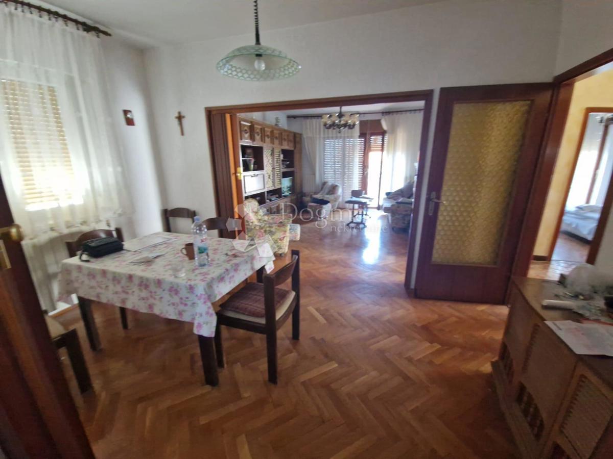 Hiša Drenova, Rijeka, 364m2