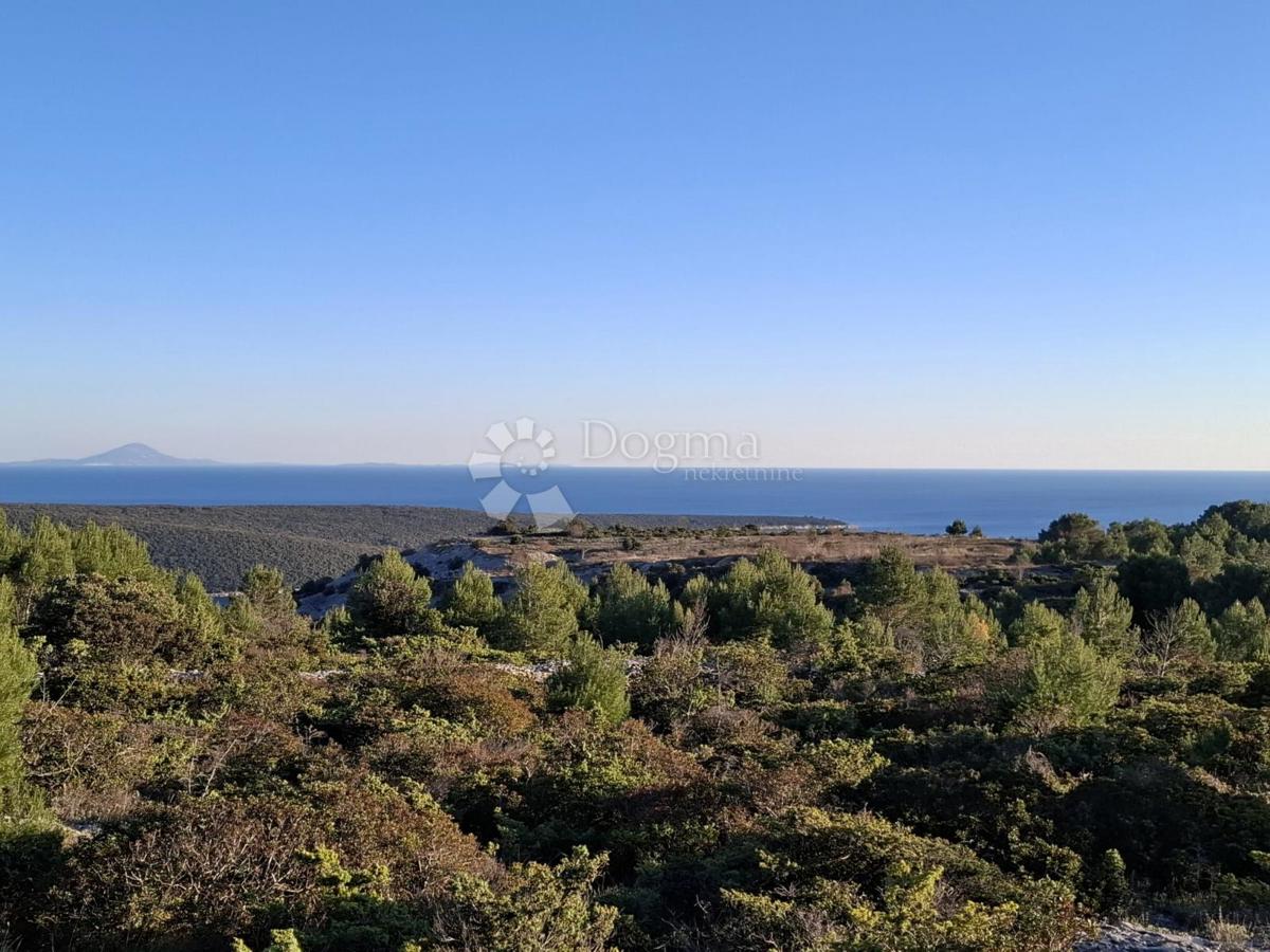 Fantastično zemljišče s panoramskim razgledom - 2280 m2